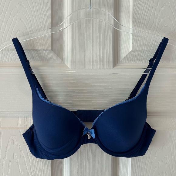 Victoria's Secret Other - Victoria’s Secret 32B Perfect Shape Bra